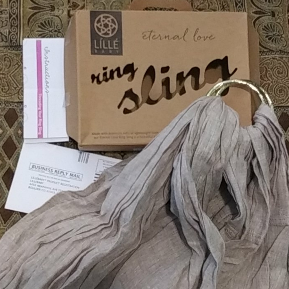 LIKE NEW LILLE baby ring sling